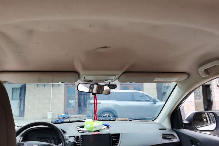 Used Honda CR-V 2012 2.0L two-wheel drive urban version Headliner