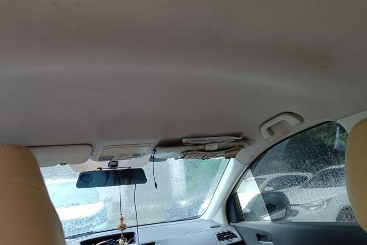 Used Honda CR-V 2012 2.0L two-wheel drive urban version Headliner