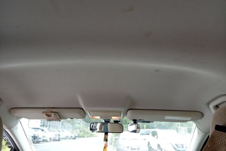 Used Honda CR-V 2012 2.0L two-wheel drive urban version Headliner