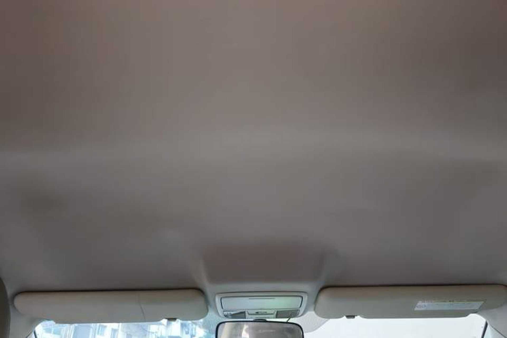 Used Honda CR-V 2012 2.0L two-wheel drive urban version Headliner