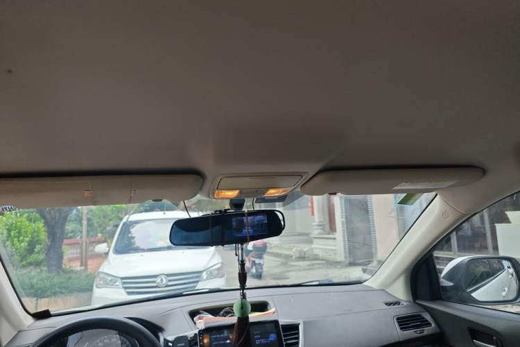 Used Honda CR-V 2012 2.0L two-wheel drive urban version Headliner