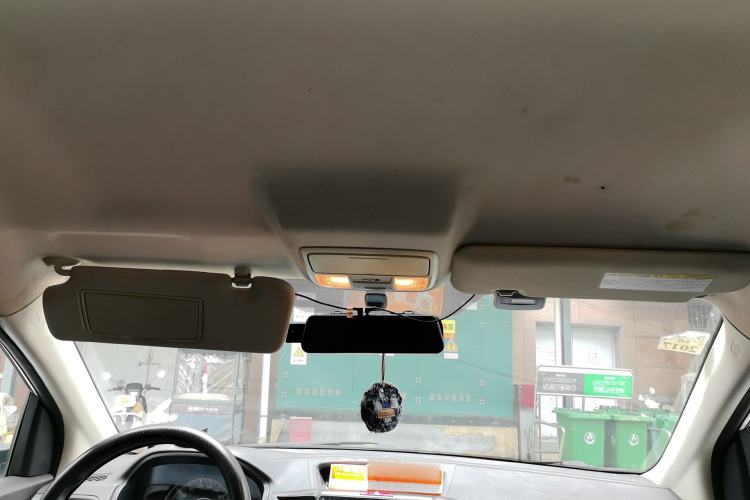 Used Honda CR-V 2012 2.0L two-wheel drive urban version Headliner