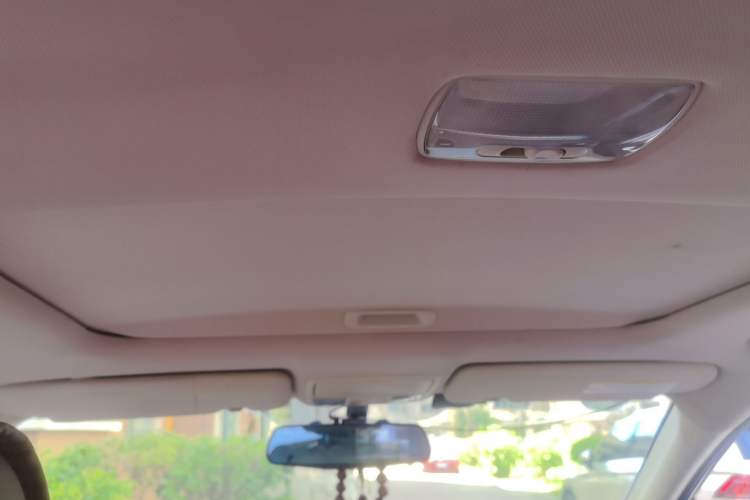Used Honda CR-V 2012 2.4L four-wheel drive luxury version Headliner