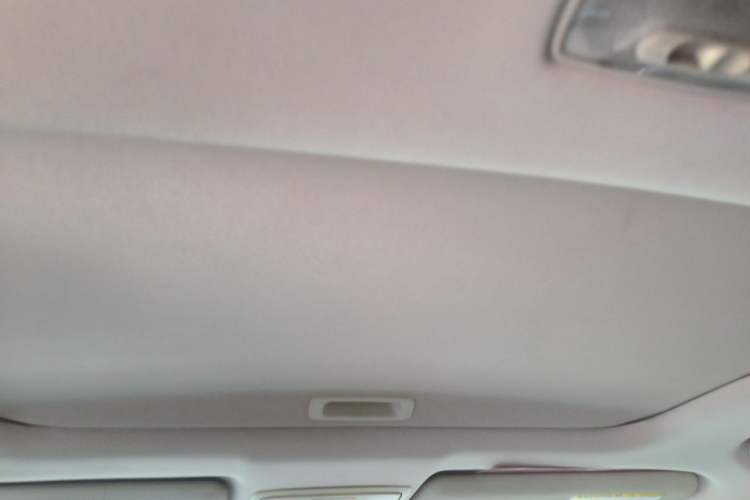 Used Honda CR-V 2012 2.4L four-wheel drive luxury version Headliner