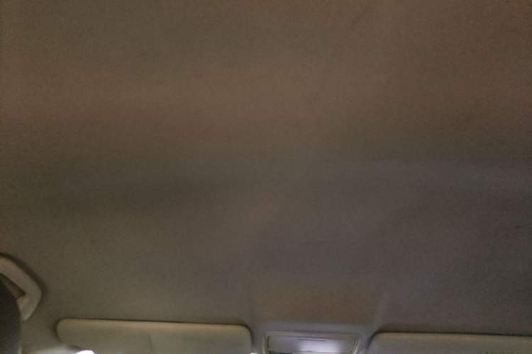 Used Honda CR-V 2012 2.0L two-wheel drive urban version Headliner