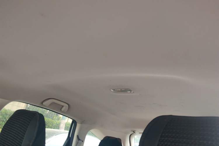 Used Honda CR-V 2012 2.0L two-wheel drive urban version Headliner