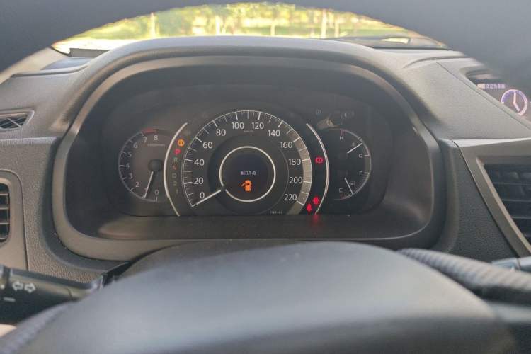 Used Honda CR-V 2012 2.4L four-wheel drive luxury version Instrument Cluster
