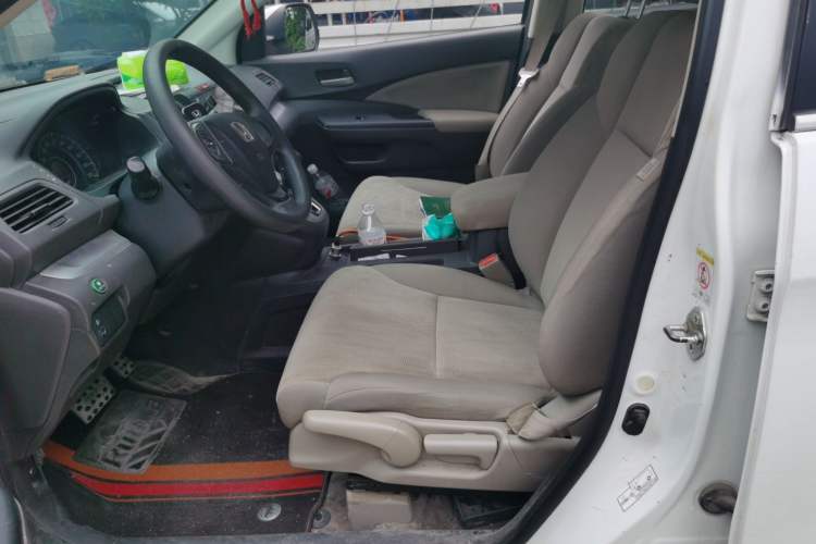 Used Honda CR-V 2012 2.0L two-wheel drive urban version Left Front Seat