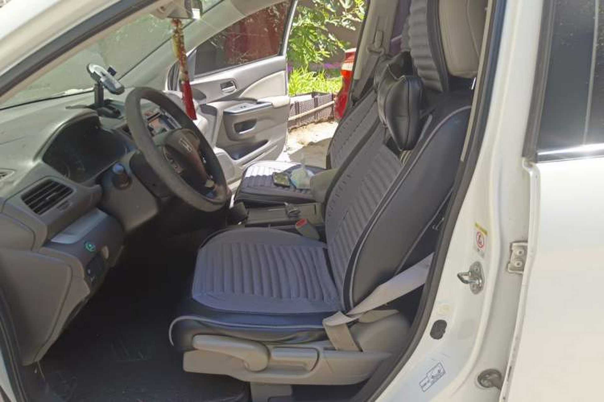 Used Honda CR-V 2012 2.0L two-wheel drive urban version Left Front Seat