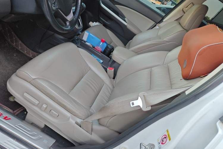 Used Honda CR-V 2012 2.4L four-wheel drive luxury version Left Front Seat