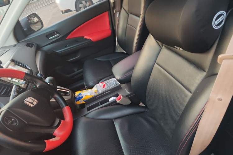 Used Honda CR-V 2012 2.0L two-wheel drive urban version Left Front Seat