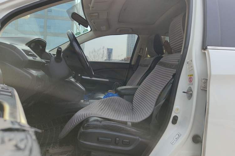 Used Honda CR-V 2012 2.4L four-wheel drive luxury version Left Front Seat
