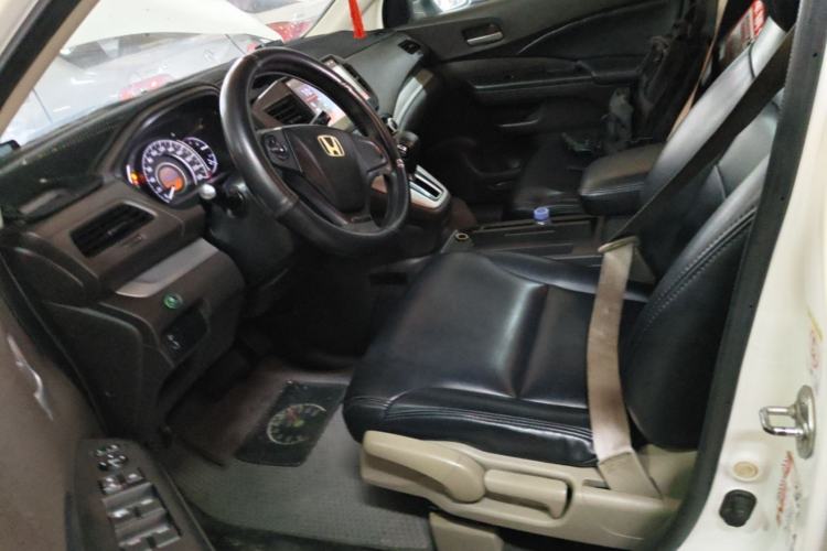 Used Honda CR-V 2012 2.0L two-wheel drive urban version Left Front Seat