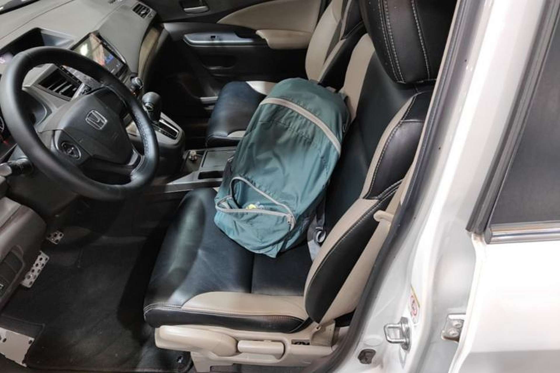 Used Honda CR-V 2012 2.0L two-wheel drive urban version Left Front Seat