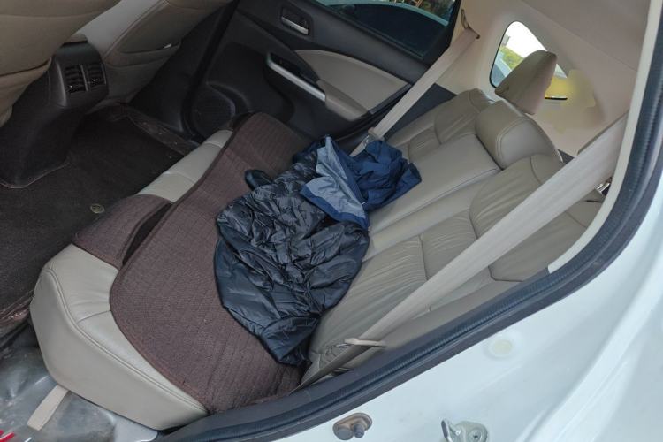Used Honda CR-V 2012 2.4L four-wheel drive luxury version Left Rear Seat
