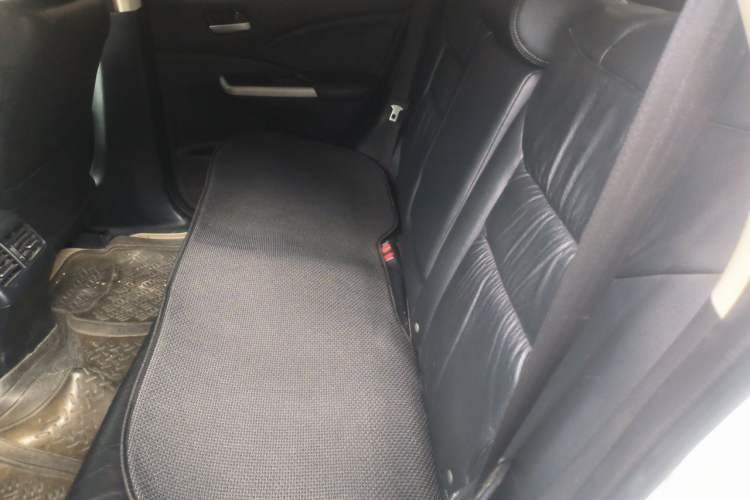Used Honda CR-V 2012 2.4L four-wheel drive luxury version Left Rear Seat