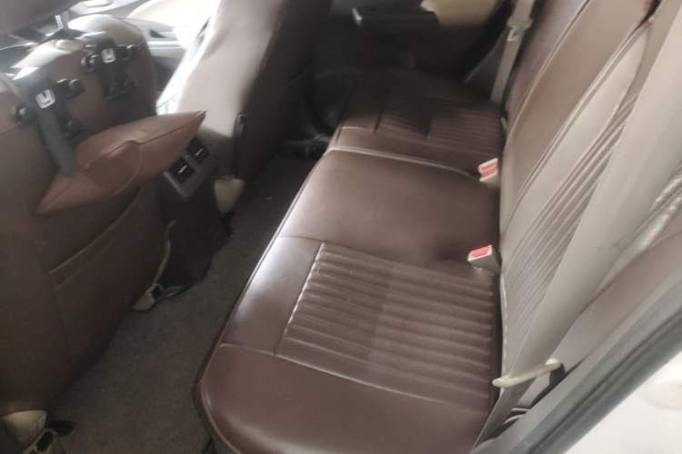 Used Honda CR-V 2012 2.0L two-wheel drive urban version Left Rear Seat