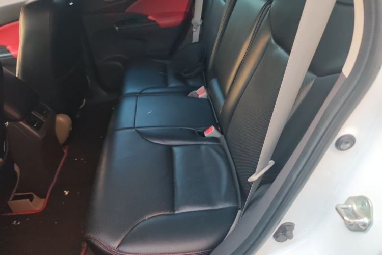 Used Honda CR-V 2012 2.0L two-wheel drive urban version Left Rear Seat