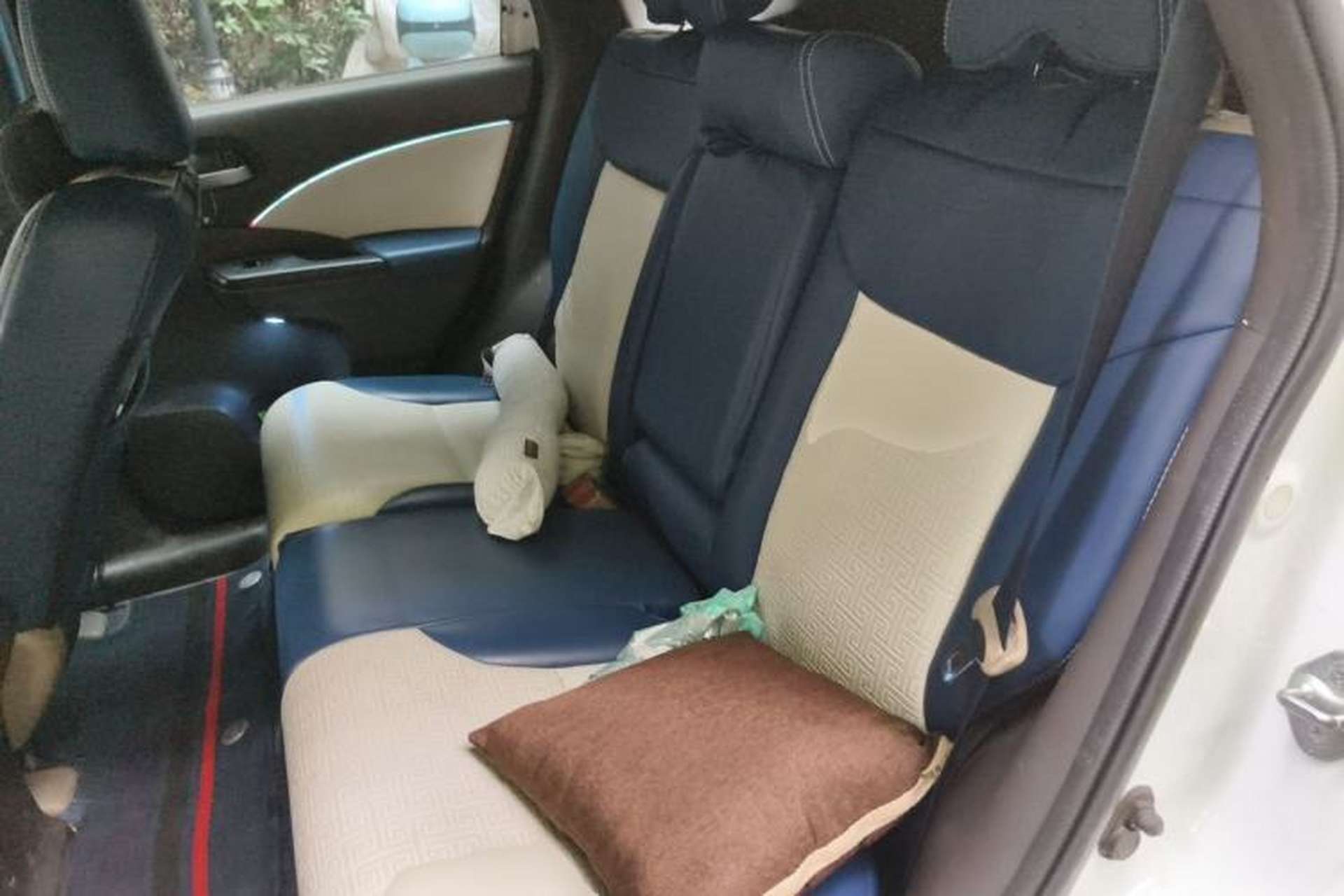Used Honda CR-V 2012 2.0L two-wheel drive urban version Left Rear Seat