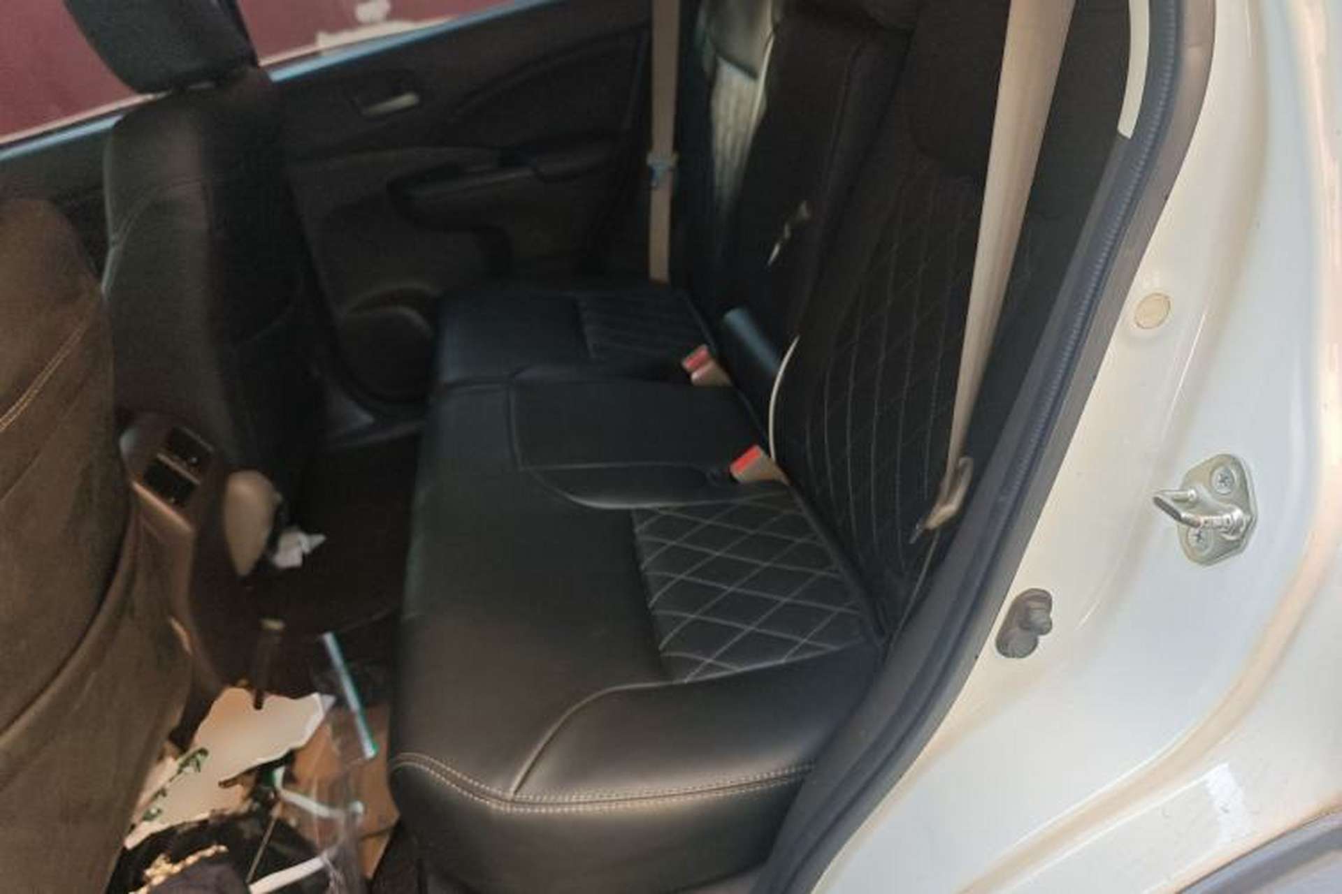 Used Honda CR-V 2012 2.0L two-wheel drive urban version Left Rear Seat