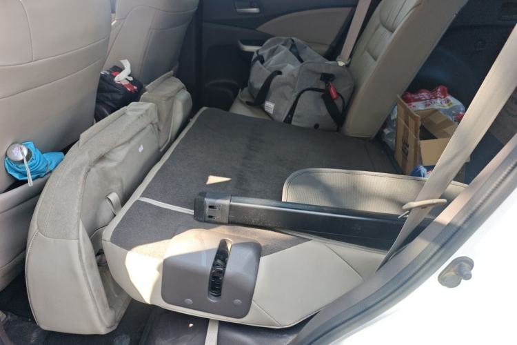 Used Honda CR-V 2012 2.4L Four-Wheel Drive Prestige Navigation Edition Left Rear Seat