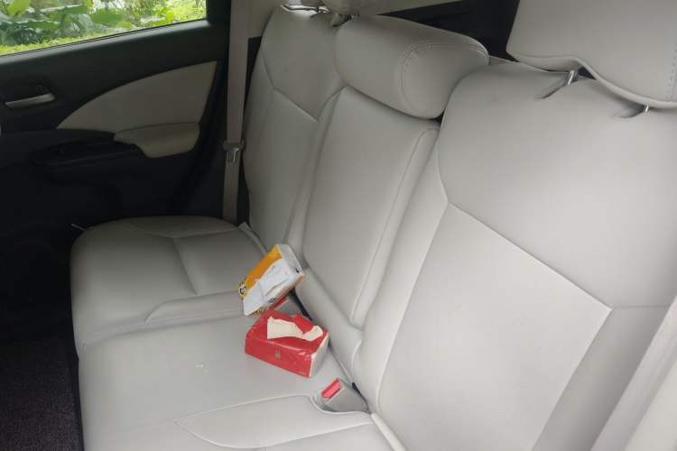Used Honda CR-V 2012 2.0L two-wheel drive urban version Left Rear Seat