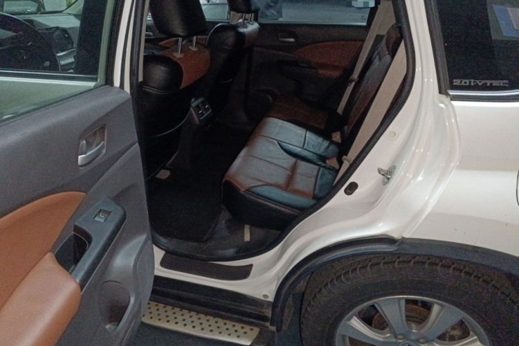 Used Honda CR-V 2012 2.0L two-wheel drive urban version Left Rear Seat