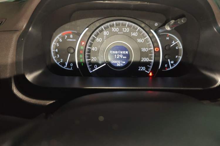 Used Honda CR-V 2012 2.0L two-wheel drive urban version Odometer Close Up