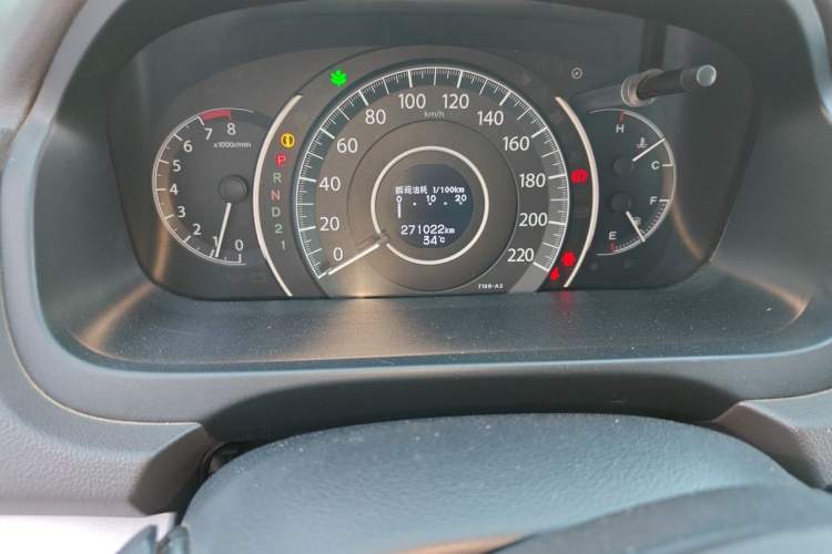 Used Honda CR-V 2012 2.4L four-wheel drive luxury version Odometer Close Up