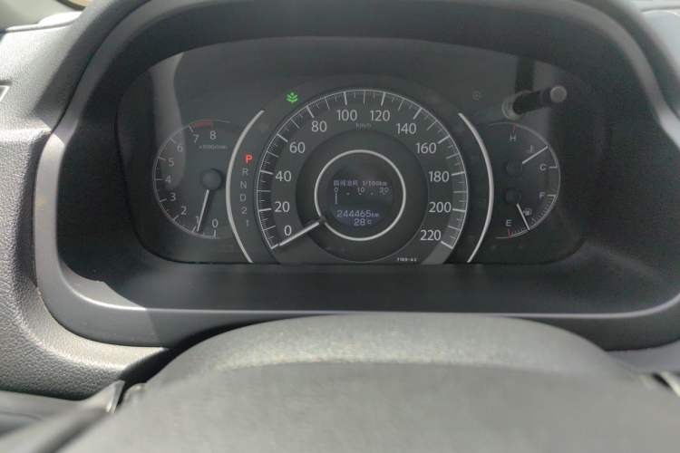 Used Honda CR-V 2012 2.4L four-wheel drive luxury version Odometer Close Up