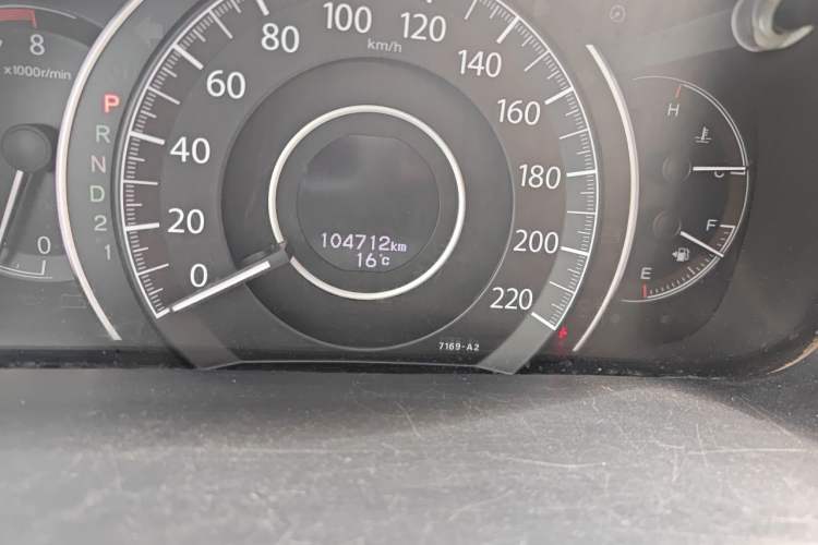 Used Honda CR-V 2012 2.0L Four-wheel Drive Classic Edition Odometer Close Up