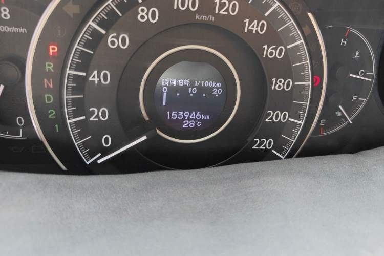 Used Honda CR-V 2012 2.0L Four-wheel Drive Classic Edition Odometer Close Up