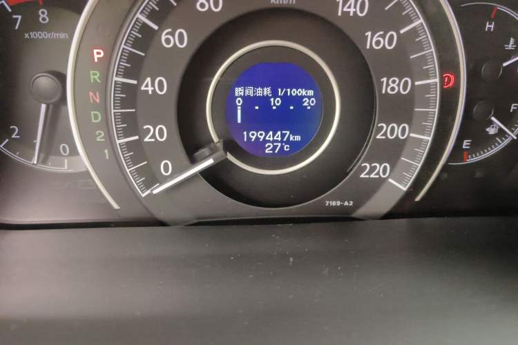 Used Honda CR-V 2012 2.4L four-wheel drive luxury version Odometer Close Up
