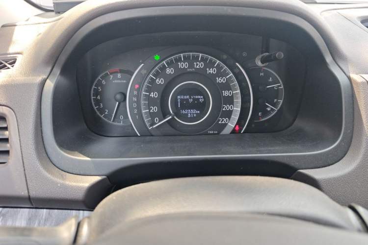 Used Honda CR-V 2012 2.4L Four-Wheel Drive Prestige Navigation Edition Odometer Close Up
