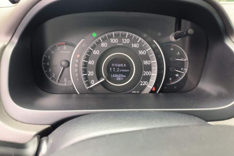 Used Honda CR-V 2012 2.4L four-wheel drive luxury version Odometer Close Up