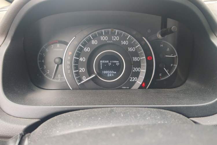 Used Honda CR-V 2012 2.0L two-wheel drive urban version Odometer Close Up