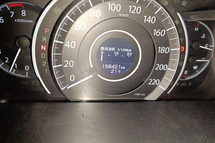 Used Honda CR-V 2012 2.4L four-wheel drive luxury version Odometer Close Up