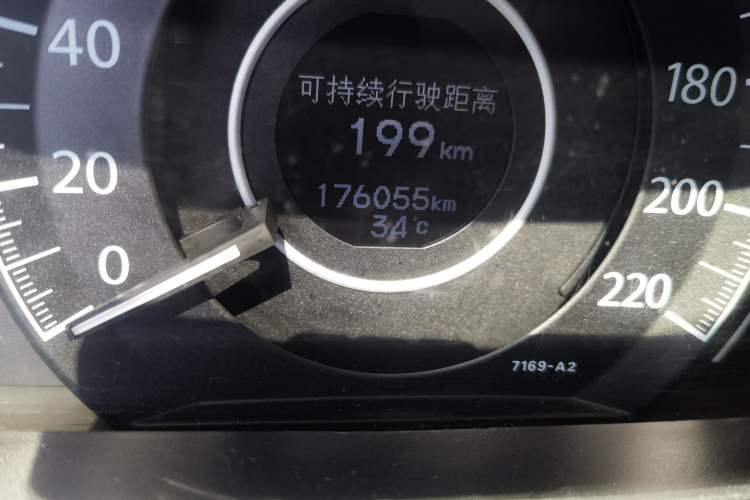 Used Honda CR-V 2012 2.0L Four-wheel Drive Classic Edition Odometer Close Up