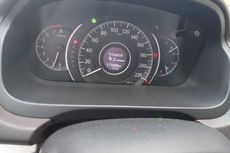 Used Honda CR-V 2012 2.0L two-wheel drive urban version Odometer Close Up