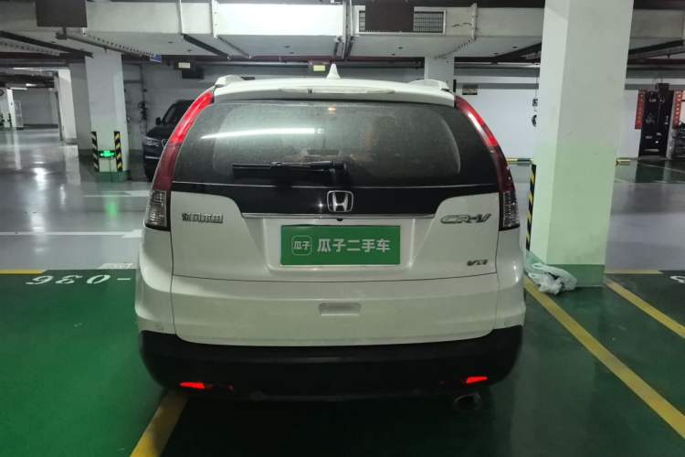 Used Honda CR-V 2012 2.4L four-wheel drive luxury version Rear