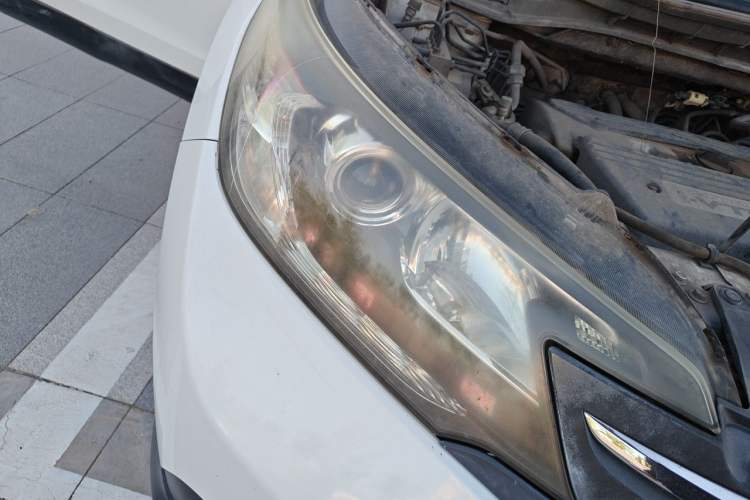 Used Honda CR-V 2012 2.4L four-wheel drive luxury version Right Front Headlight