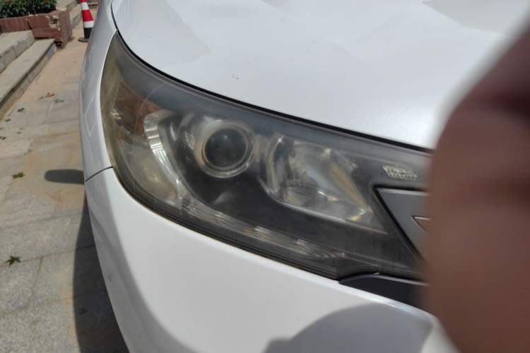 Used Honda CR-V 2012 2.4L four-wheel drive luxury version Right Front Headlight