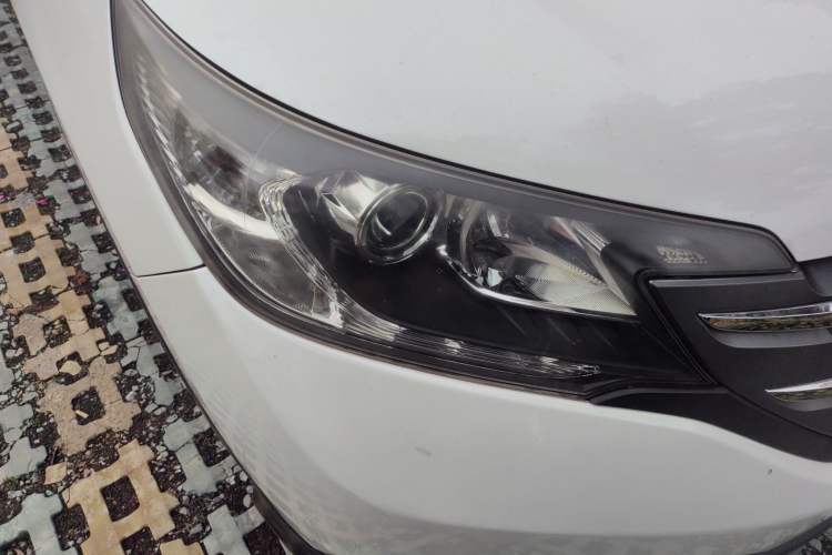 Used Honda CR-V 2012 2.4L four-wheel drive luxury version Right Front Headlight
