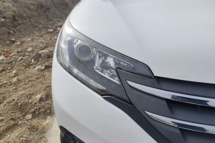 Used Honda CR-V 2012 2.4L four-wheel drive luxury version Right Front Headlight