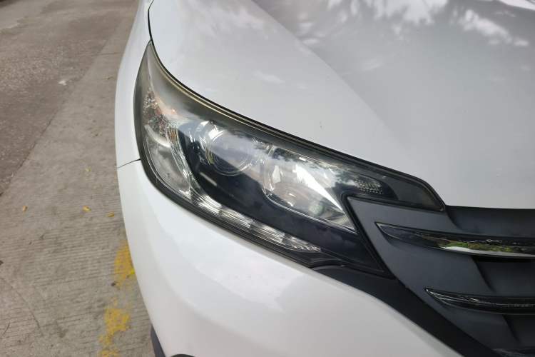 Used Honda CR-V 2012 2.4L four-wheel drive luxury version Right Front Headlight