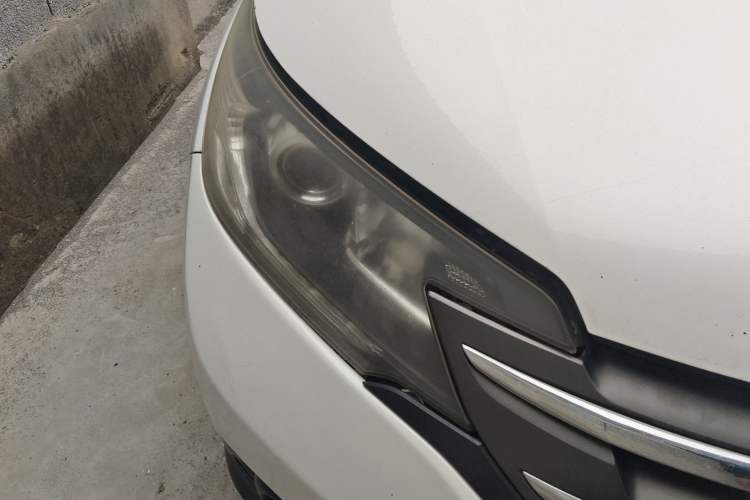 Used Honda CR-V 2012 2.4L four-wheel drive luxury version Right Front Headlight