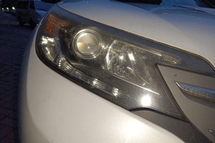 Used Honda CR-V 2012 2.4L four-wheel drive luxury version Right Front Headlight