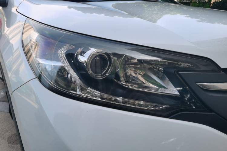 Used Honda CR-V 2012 2.4L four-wheel drive luxury version Right Front Headlight