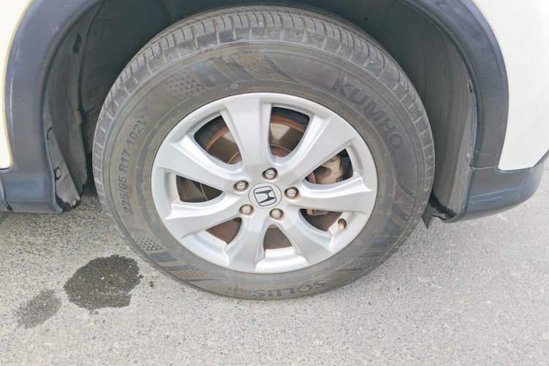 Used Honda CR-V 2012 2.0L two-wheel drive urban version Right Front Wheel Hub