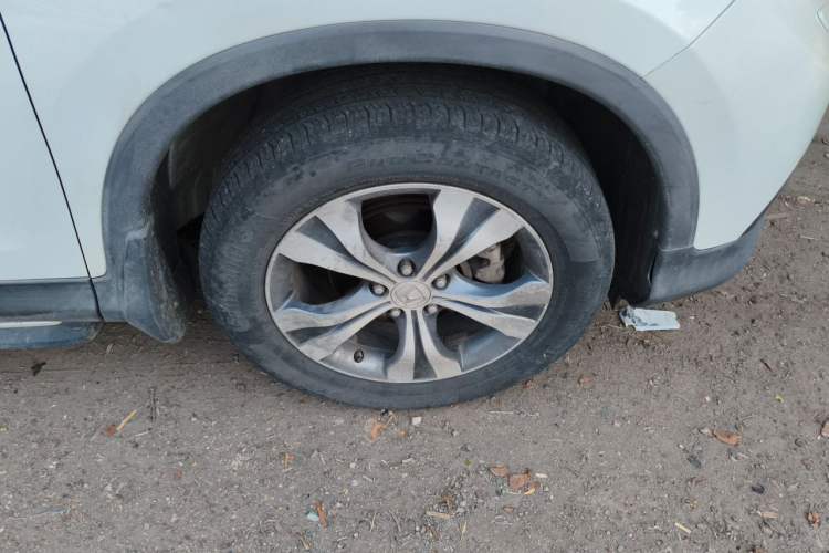 Used Honda CR-V 2012 2.4L Four-wheel Drive Prestige Edition Right Front Wheel Hub